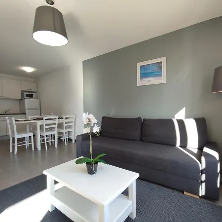 Le Romarin - Climatisation Piscine & Parking Prive Apartment *